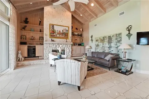 7737 SE Manhasset Place Hobe Sound FL 33455