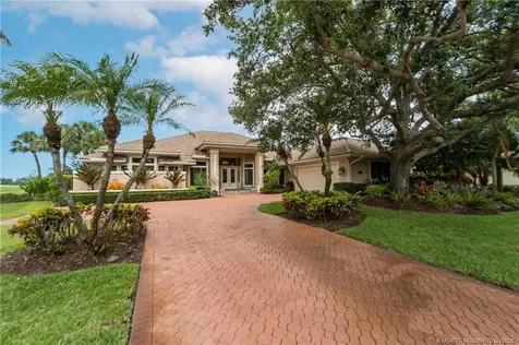 7737 SE Manhasset Place Hobe Sound FL 33455