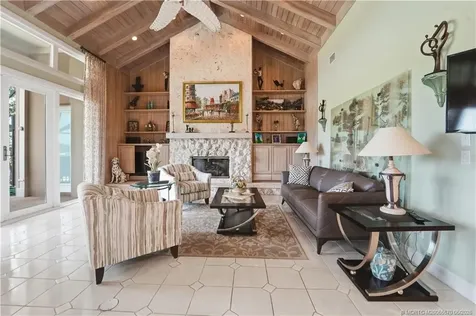 7737 SE Manhasset Place Hobe Sound FL 33455