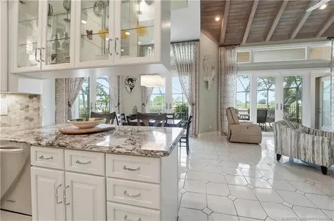 7737 SE Manhasset Place Hobe Sound FL 33455