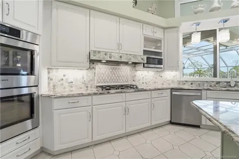 7737 SE Manhasset Place Hobe Sound FL 33455