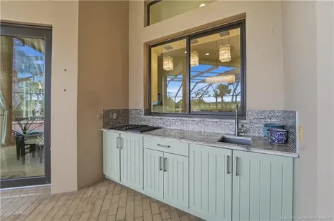 7737 SE Manhasset Place Hobe Sound FL 33455