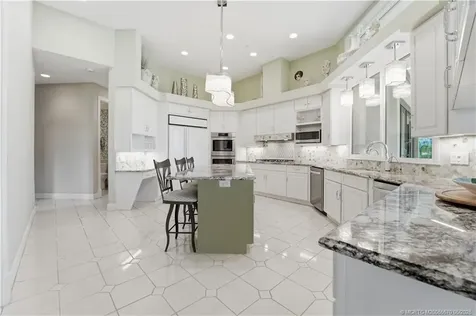 7737 SE Manhasset Place Hobe Sound FL 33455