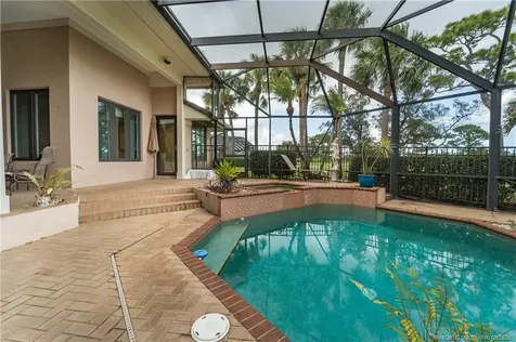 7737 SE Manhasset Place Hobe Sound FL 33455