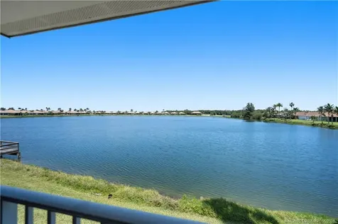 3206 S Lakeview Circle Fort Pierce FL 34949