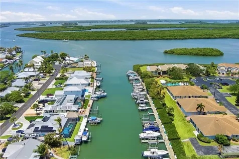 3206 S Lakeview Circle Fort Pierce FL 34949