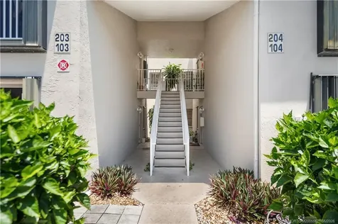 3206 S Lakeview Circle Fort Pierce FL 34949