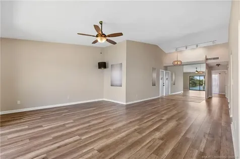 3206 S Lakeview Circle Fort Pierce FL 34949