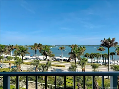 36 Harbour Isle Drive W Fort Pierce FL 34949