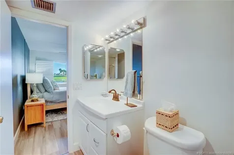 5601 NE Gulfstream Way Stuart FL 34996