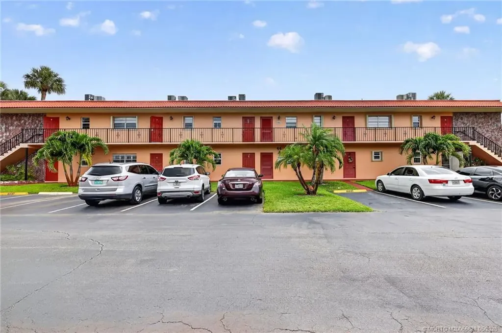 1985 SW Palm City Road Stuart FL 34994