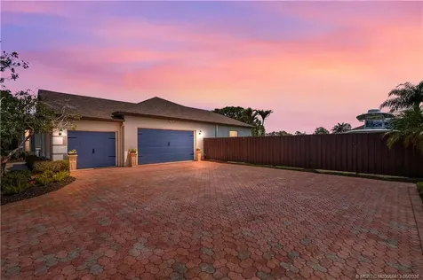 236 SW Paar Drive Port St Lucie FL 34953