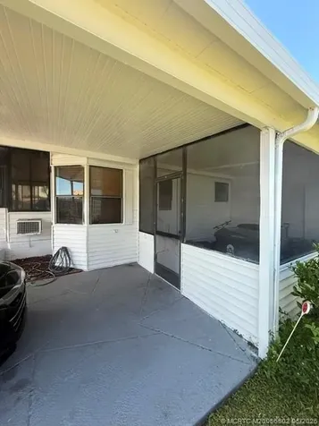 6078 Seashore Drive Lantana FL 33462