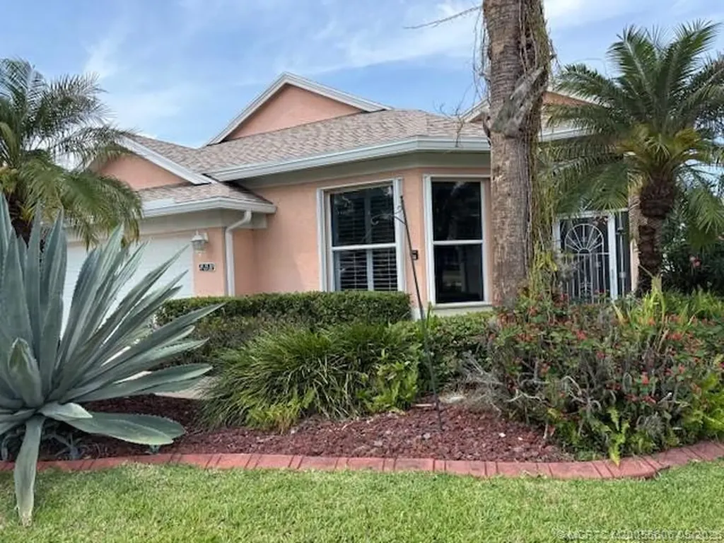 581 NW Montevina Drive Port St Lucie FL 34986