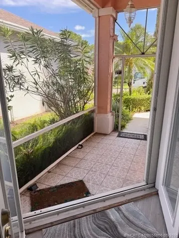 581 NW Montevina Drive Port St Lucie FL 34986
