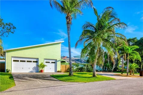 4942 SE Bayshore Terrace Stuart FL 34997