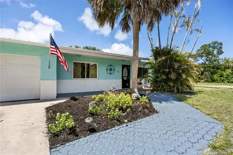 1671 SE 11th Street Stuart FL 34996