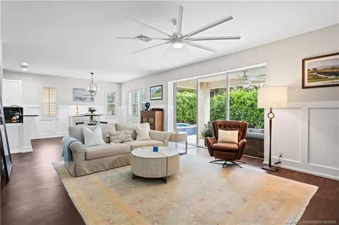 5817 SE Crooked Oak Avenue Hobe Sound FL 33455