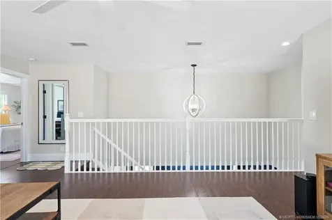 5817 SE Crooked Oak Avenue Hobe Sound FL 33455
