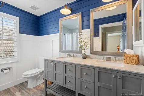 5817 SE Crooked Oak Avenue Hobe Sound FL 33455