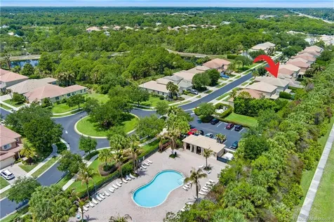 5817 SE Crooked Oak Avenue Hobe Sound FL 33455
