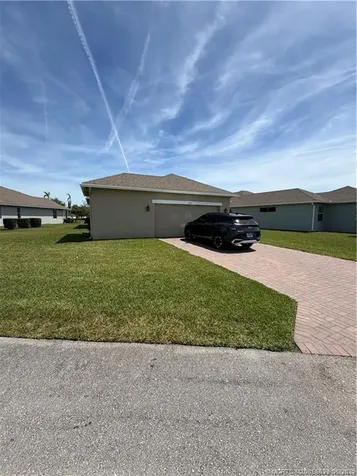 10395 SW Landry Lane SW Port St Lucie FL 34987