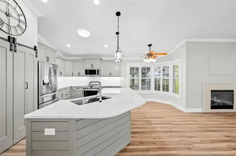 2671 NE Pinecrest Lakes Boulevard Jensen Beach FL 34957