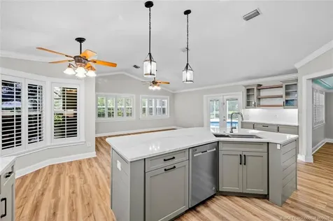 2671 NE Pinecrest Lakes Boulevard Jensen Beach FL 34957