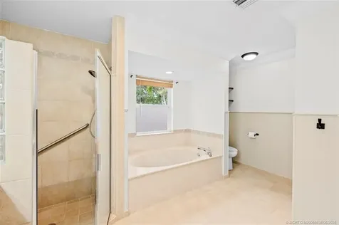 2671 NE Pinecrest Lakes Boulevard Jensen Beach FL 34957