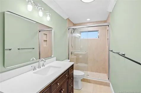 2671 NE Pinecrest Lakes Boulevard Jensen Beach FL 34957