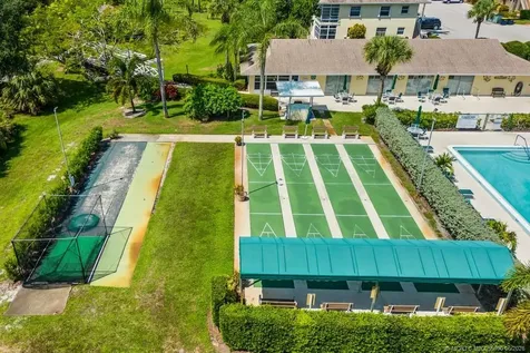 2950 SE Ocean Boulevard Stuart FL 34996