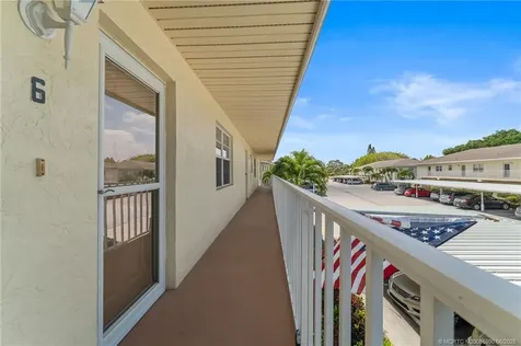 2950 SE Ocean Boulevard Stuart FL 34996