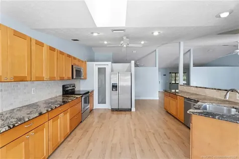507 NE Silver Oak Terrace Jensen Beach FL 34957
