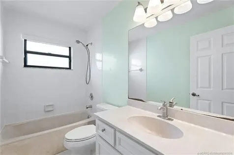 507 NE Silver Oak Terrace Jensen Beach FL 34957