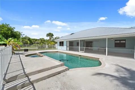 507 NE Silver Oak Terrace Jensen Beach FL 34957