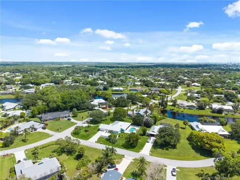 507 NE Silver Oak Terrace Jensen Beach FL 34957
