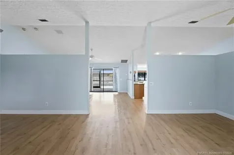 507 NE Silver Oak Terrace Jensen Beach FL 34957