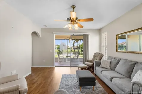 723 SW Rocky Bayou Terrace Port St Lucie FL 34986