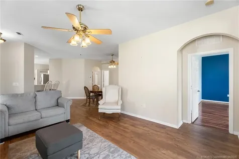 723 SW Rocky Bayou Terrace Port St Lucie FL 34986