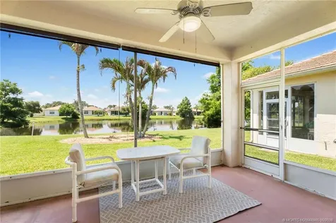 723 SW Rocky Bayou Terrace Port St Lucie FL 34986