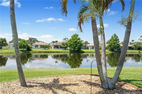 723 SW Rocky Bayou Terrace Port St Lucie FL 34986