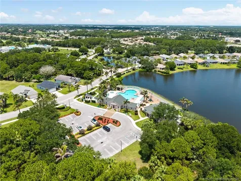 723 SW Rocky Bayou Terrace Port St Lucie FL 34986