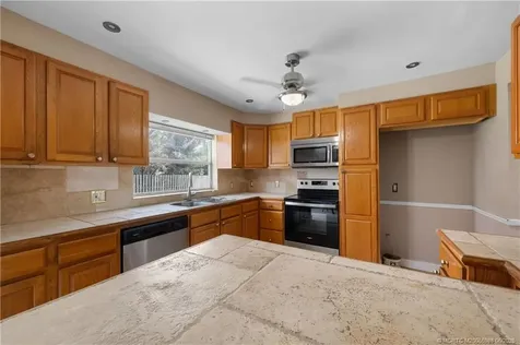 1670 SE Madison Street Stuart FL 34997
