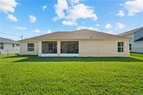 3041 SE Wake Road Port St Lucie FL 34984