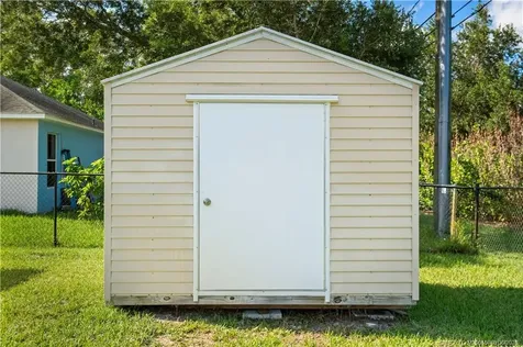 3041 SE Wake Road Port St Lucie FL 34984