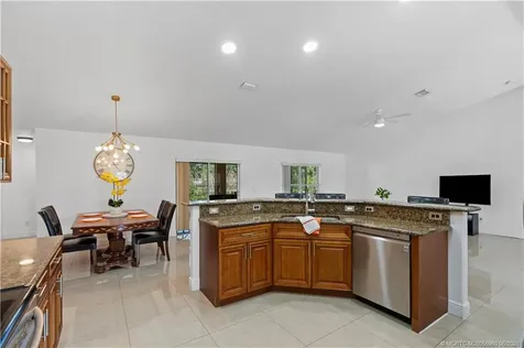 3041 SE Wake Road Port St Lucie FL 34984