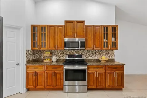 3041 SE Wake Road Port St Lucie FL 34984