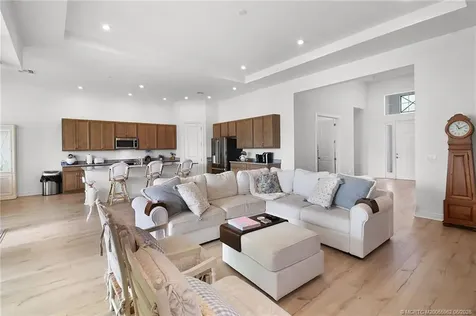 8472 SW Cantante Way Port St Lucie FL 34987