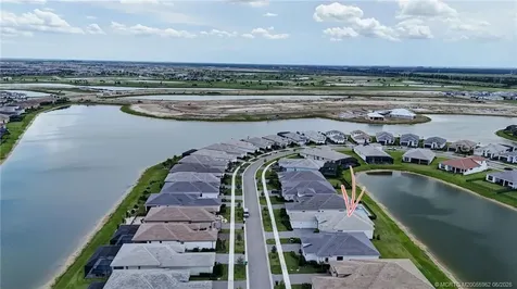 8472 SW Cantante Way Port St Lucie FL 34987