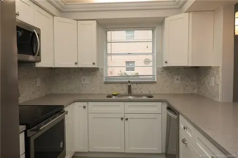 2950 SE Ocean Boulevard Stuart FL 34996